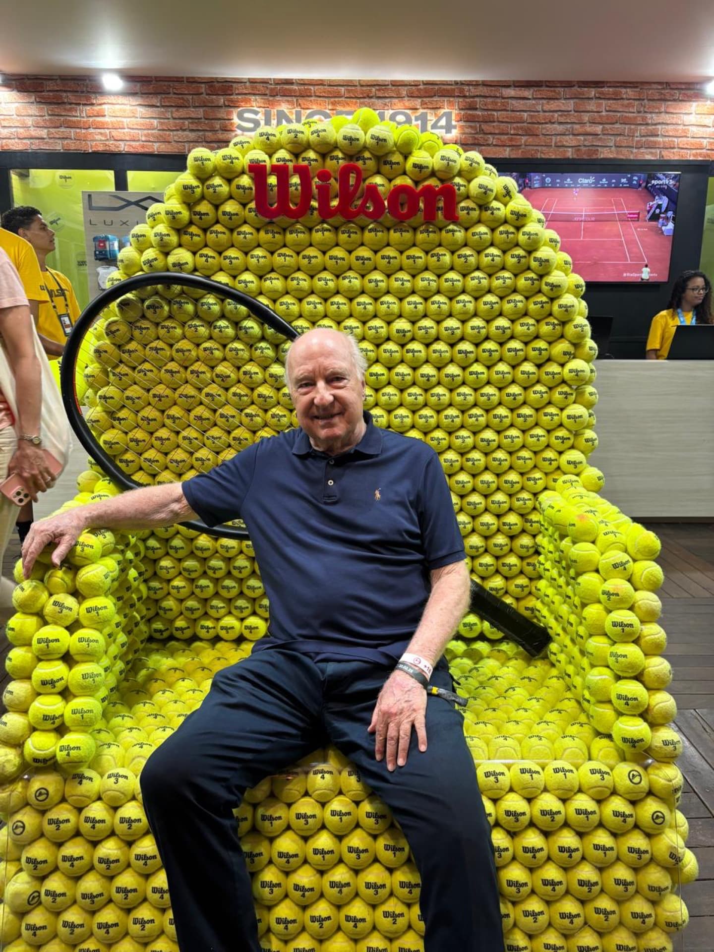 Rodolfo at the tennis